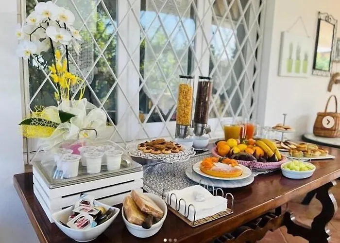 Dona Flor 3* Parabita